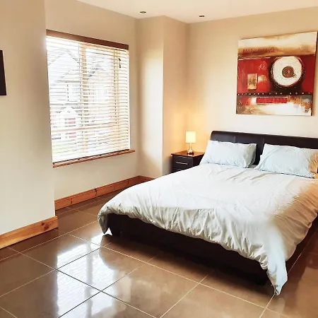 Apartment Seaview Apt In With Balcony Buncrana