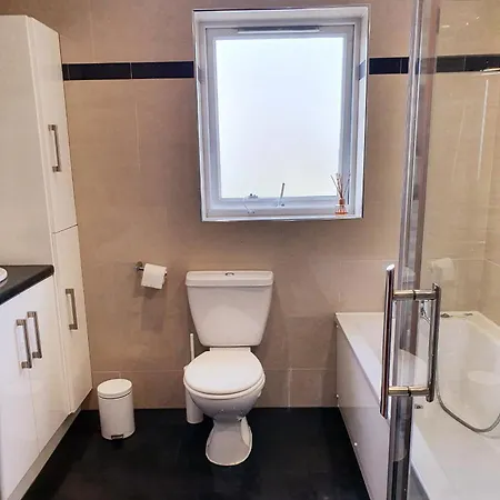 Seaview Apt In With Balcony Διαμέρισμα